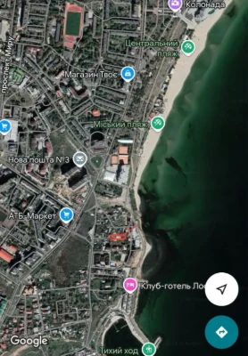 Земля у моря, Гостиница в черте города от собственника