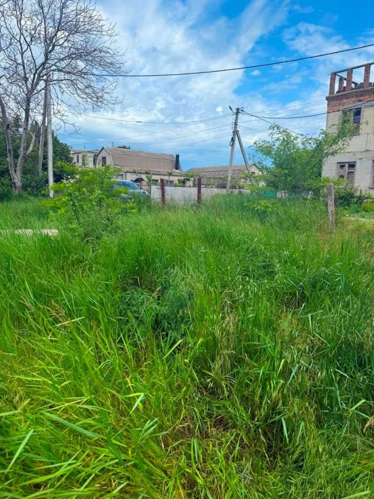 Продажа участка 10с в центре поселка Молодежное, пригород Че