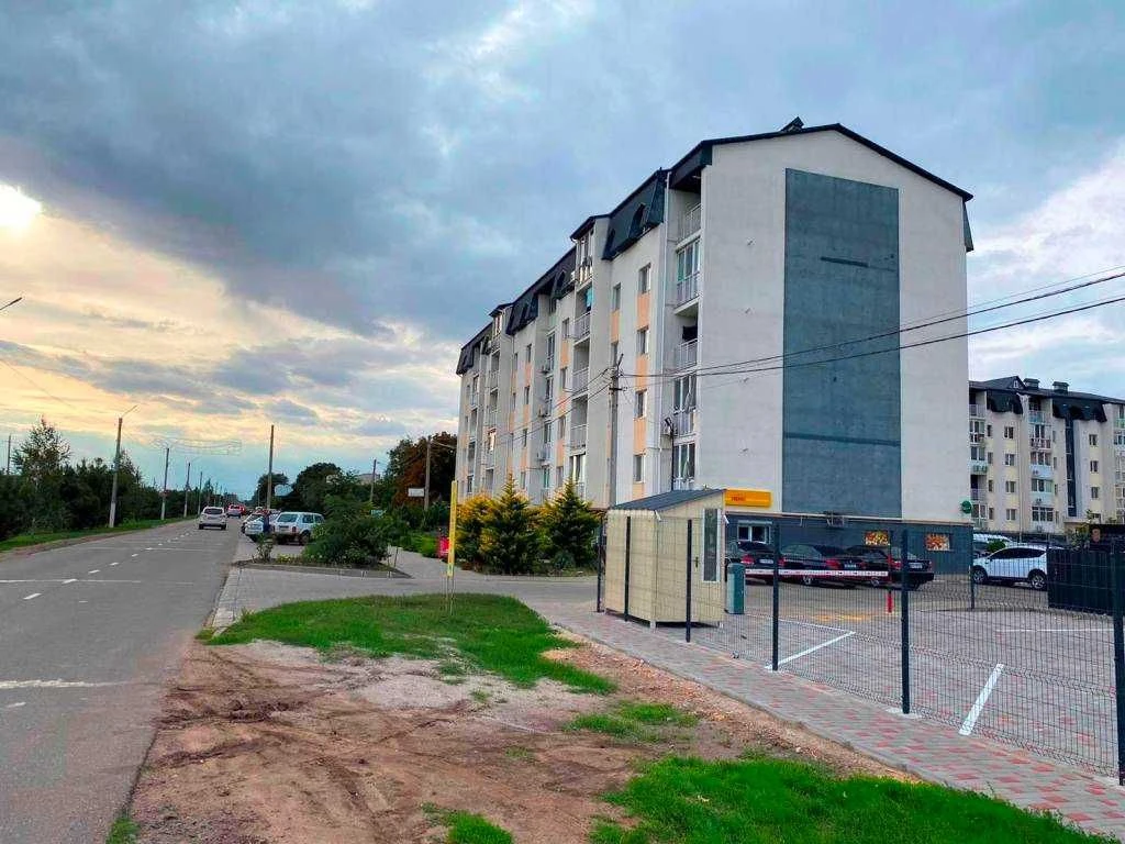 Продажа участка 10с в центре поселка Молодежное, пригород Че
