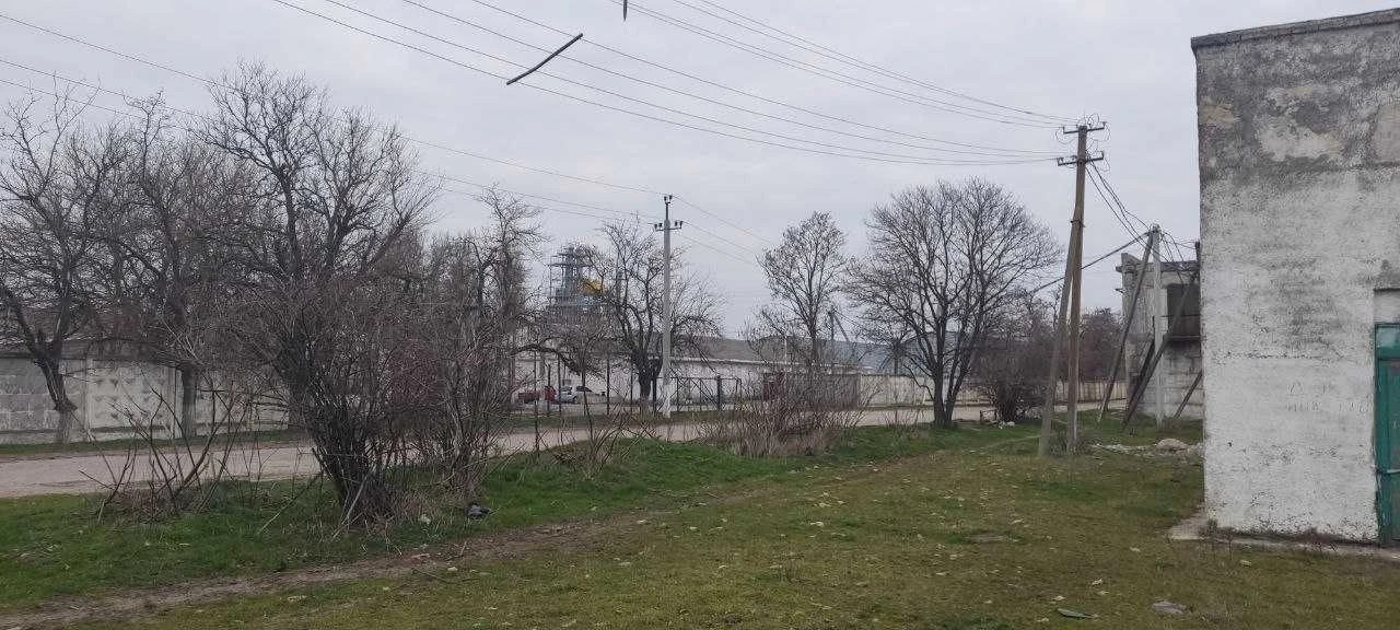 Молодежное (Черноморск). Фасадный участок 2Га с заездом с тр