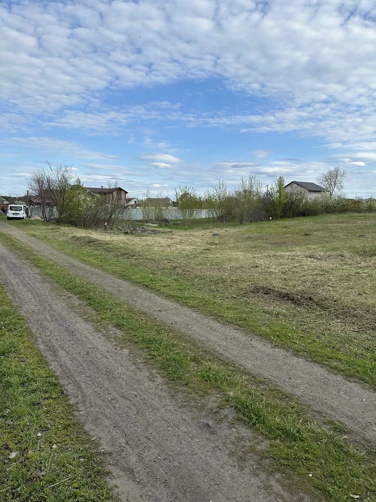 Земельна ділянка в Горішніх Плавнях.