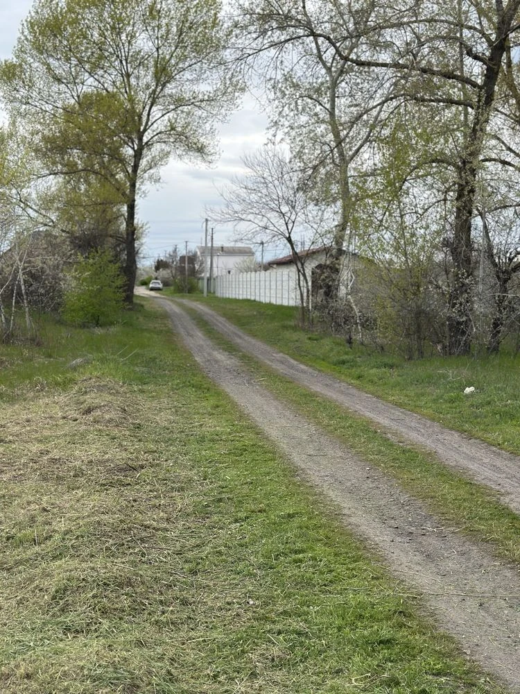 Земельна ділянка в Горішніх Плавнях.