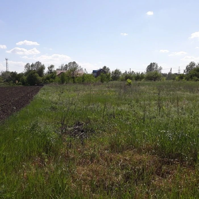 Продам приватизовану земельну ділянку 12соток !!