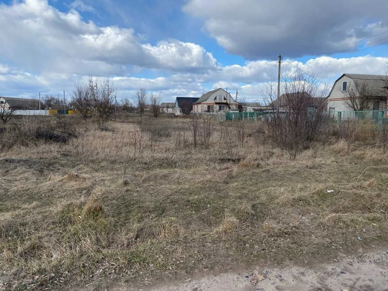 Продаж земельної ділянки для будівництва