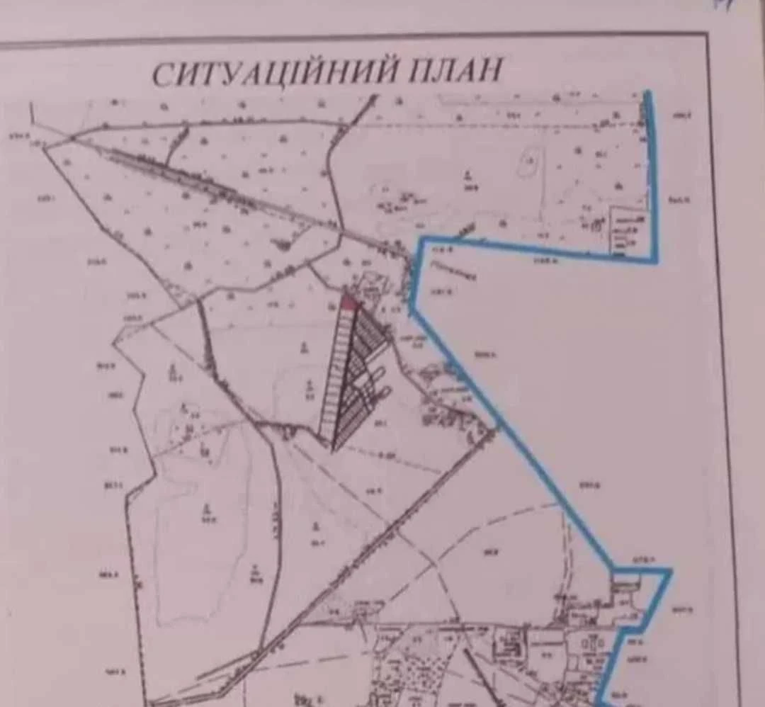 Земельна ділянка площею 0.4 Га