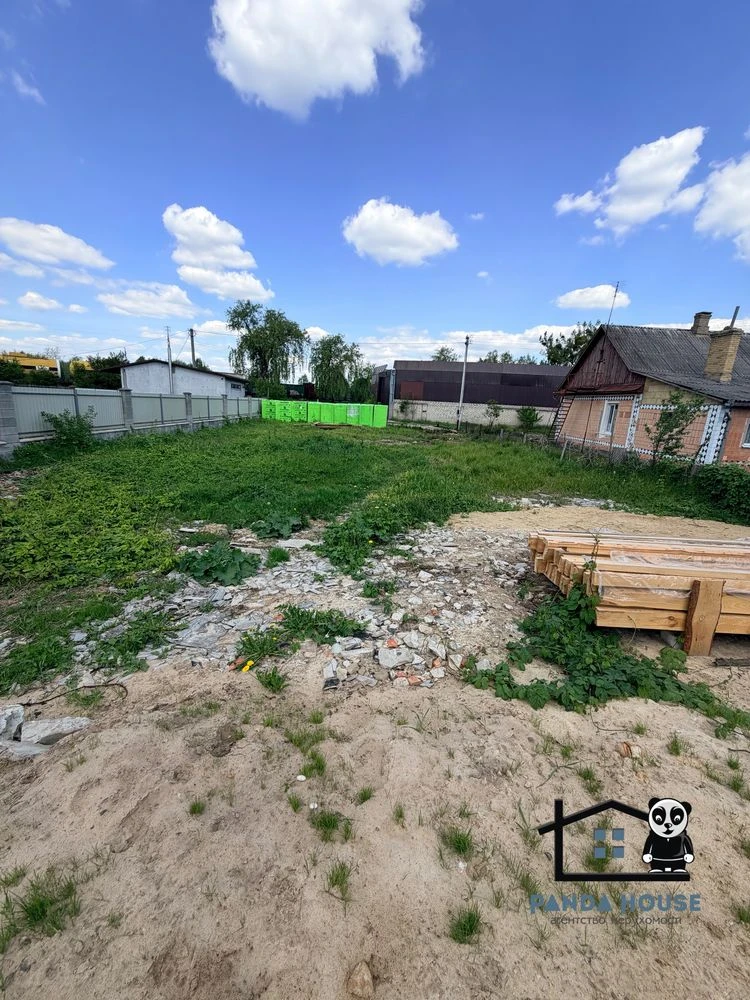 Продається земельна ділянка з асфальтованим доїздом