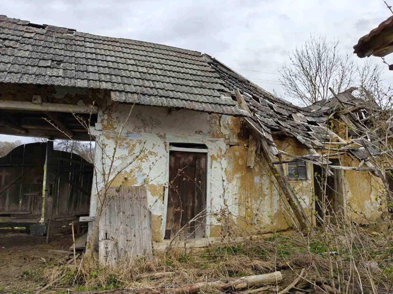 Продам земельну ділянку 25сот з старим будинком