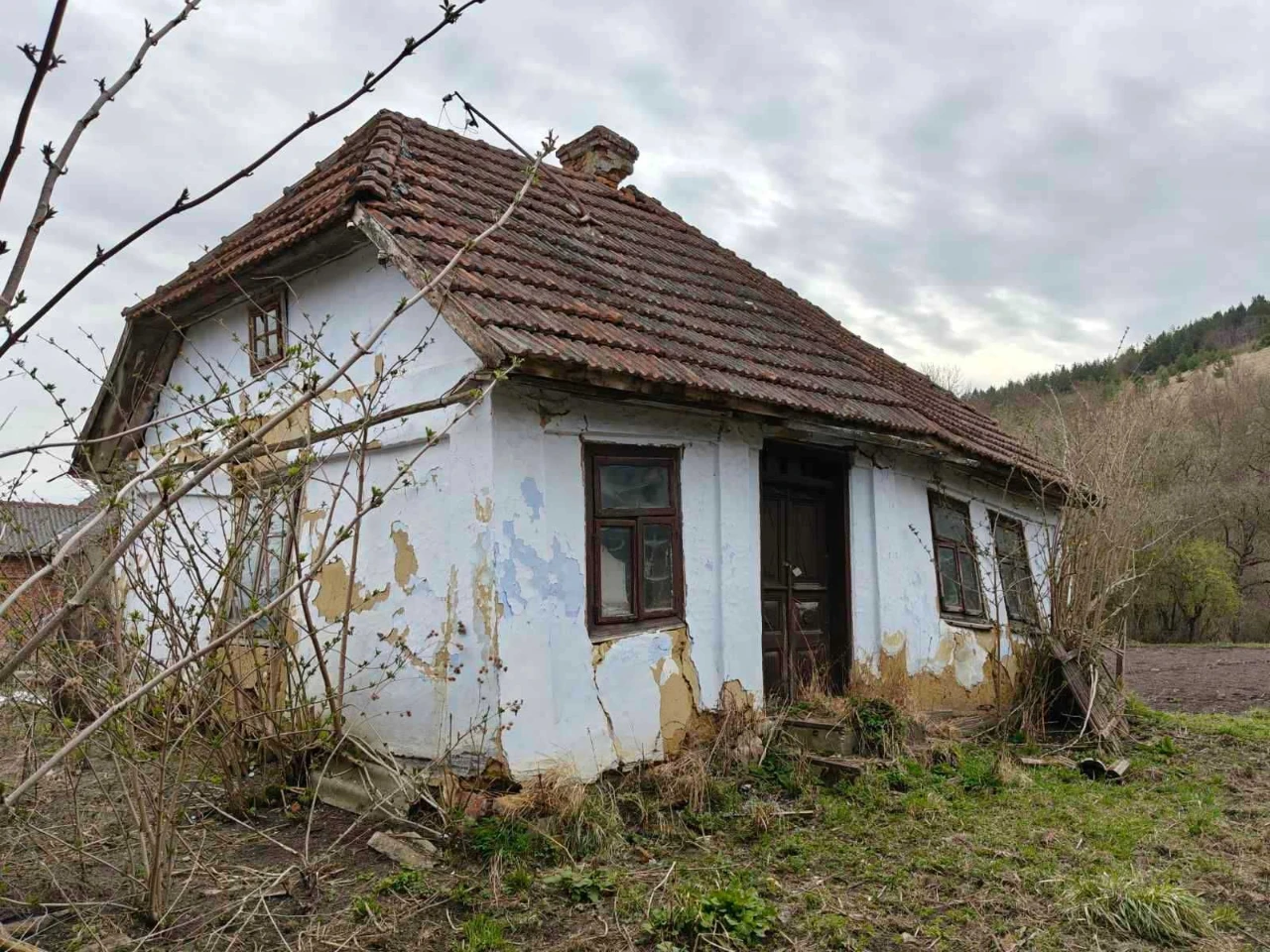 Продам земельну ділянку 25сот з старим будинком