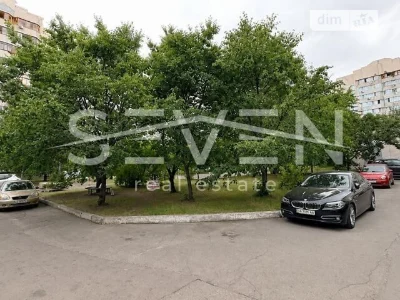 Sale of 2-room apartment 84.8 sq. m. on Stepana Rudnytskoho St. 9