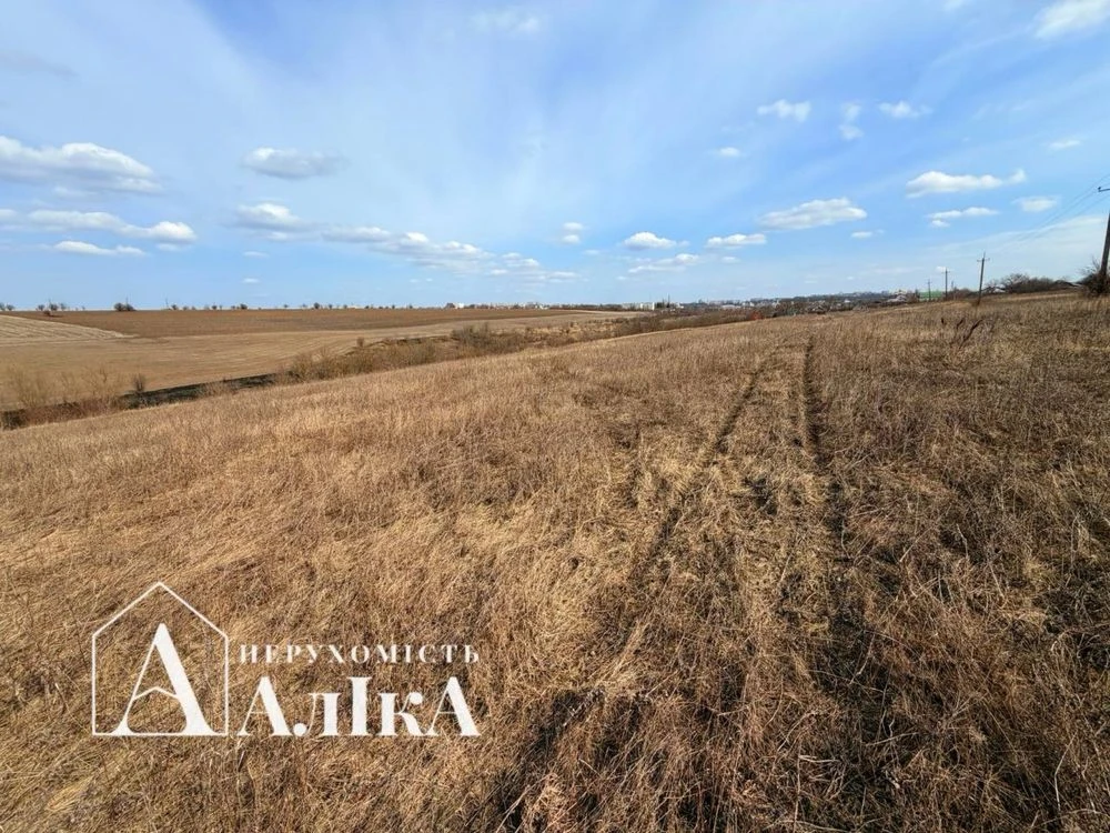 Продам велику земельну ділянку під забудову