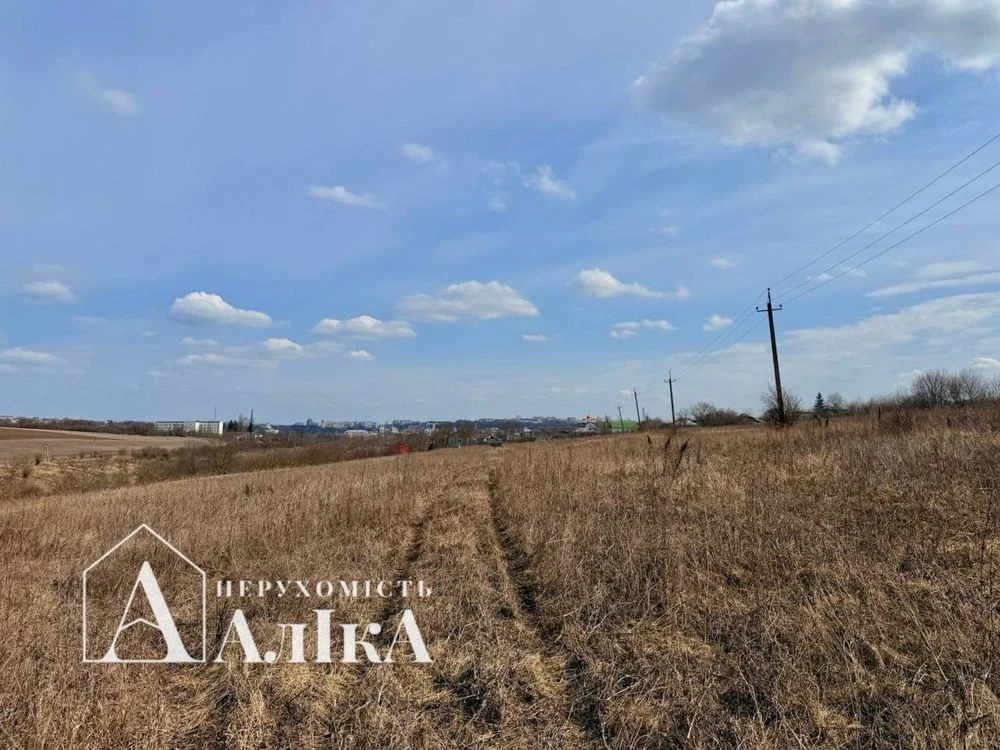 Продам велику земельну ділянку під забудову