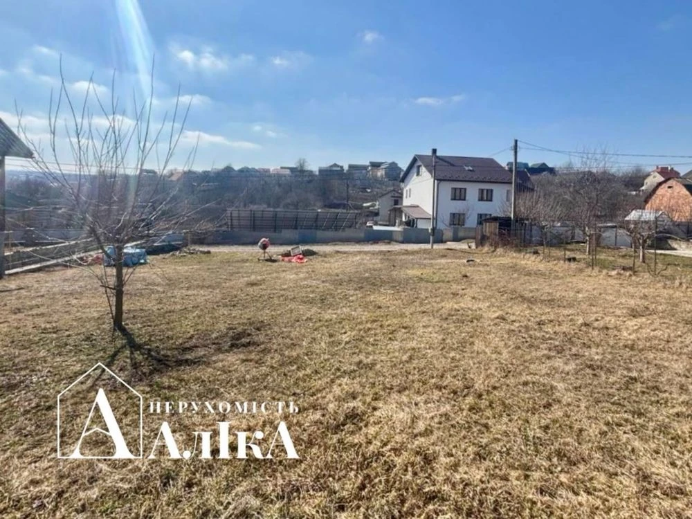 Продам земельну ділянку