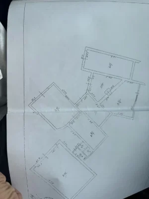 Продам земельну ділянку поруч з трасою
