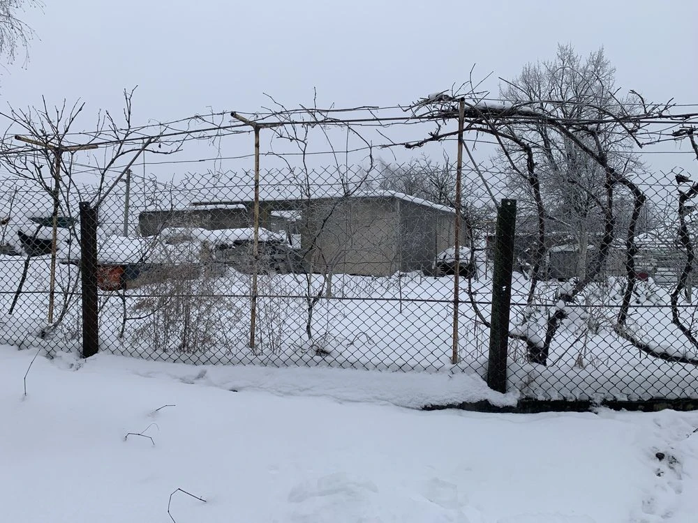 Продам земельну ділянку з недобудованим будинком