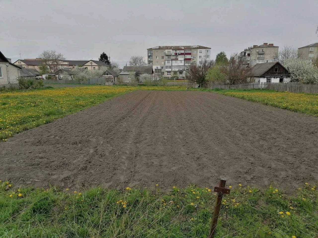 Земельна ділянка