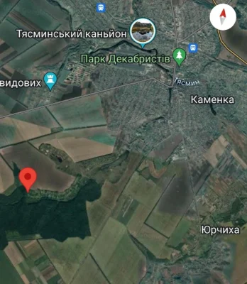 Продам 27сот Каменка,крайній від лісу з власним озером.