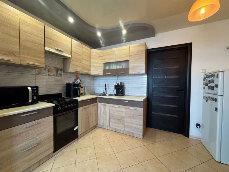 Sale of a two-room apartment with autonomous gas heating