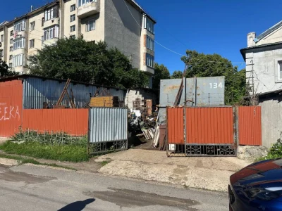 Продам  участок с магазином