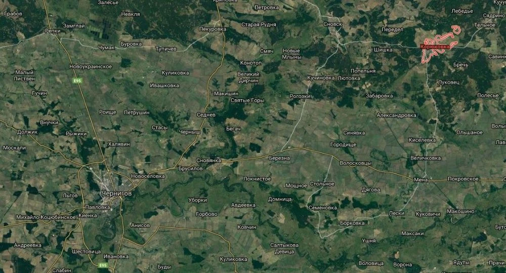 Приватизована земельна ділянка з фундаментом в м. Корюківка,