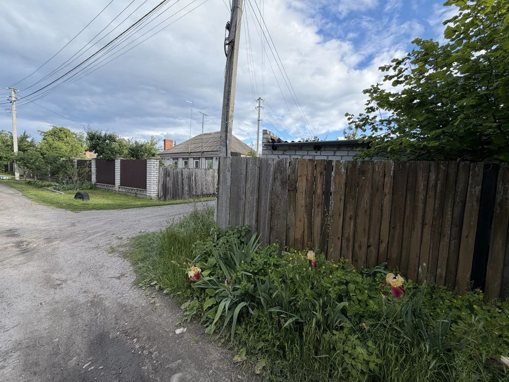 Продаж ділянки Крюків