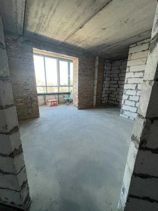 Продам трикімнатну квартиру в центрі міста, новобудова