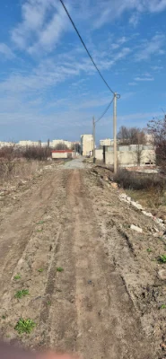 Продаж земельної ділянки 68 під забудову гаража поблизу Лада