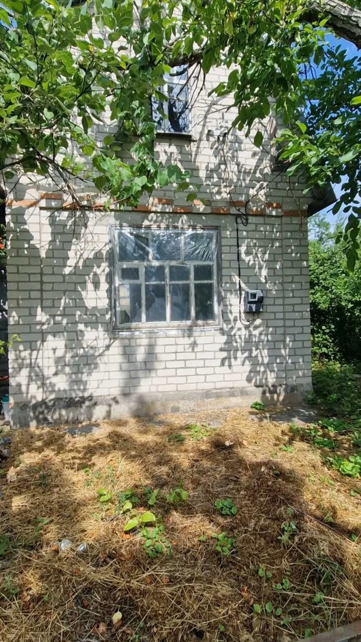 Продаж дачної ділянки 6 соток з будинком.