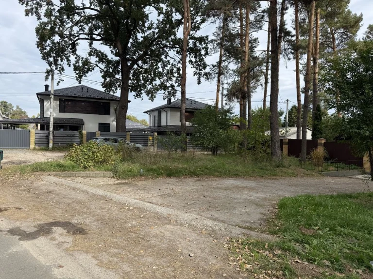 продаж земельної ділянки в Лісовій Бучі