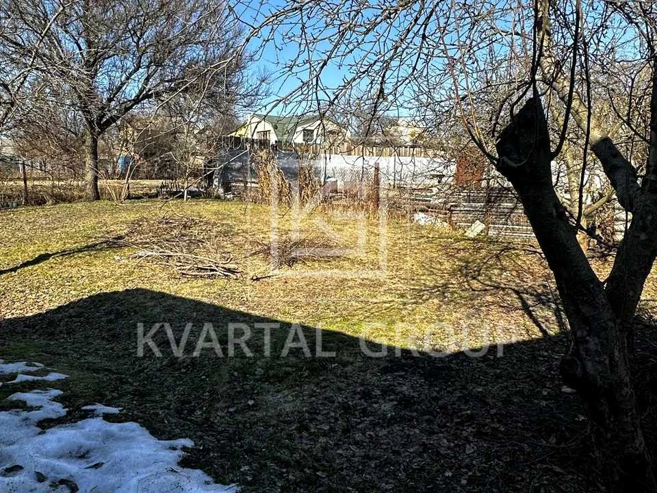 Ділянка. Буча