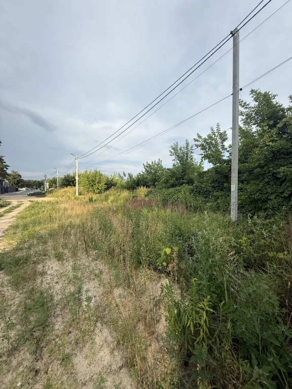 Продаж земельної ділянки у перспективному та активно забудов