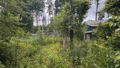 Двохфасадна земельна ділянка поруч з Бучанським парком - Інс