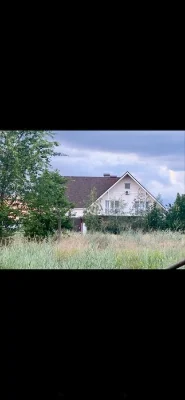 I will sell a unique house with a bomb shelter