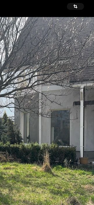 I will sell a unique house with a bomb shelter