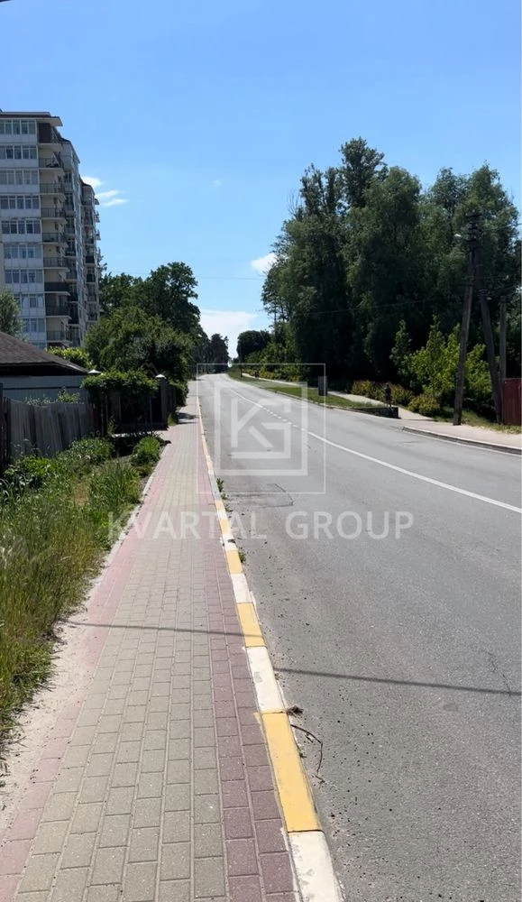 Продам ділянку під Будівництво . Центральна частина , поруч