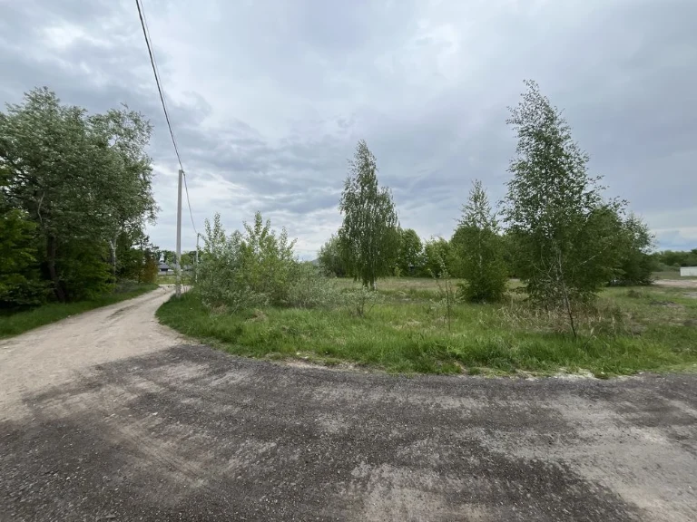 14 соток в крутій локації