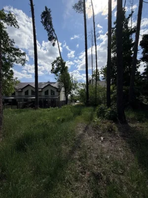Участок в Лесной Буче, газ и городские коммуникации рядом.