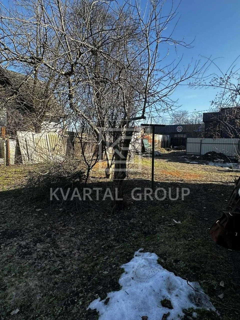 Чудова ділянка з КОМУНІКАЦІЯМИ під твій будинок