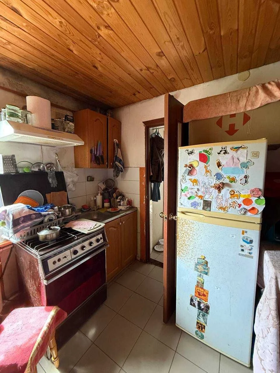 Продам земельну ділянку 6 соток з дачним будинком в Бучі