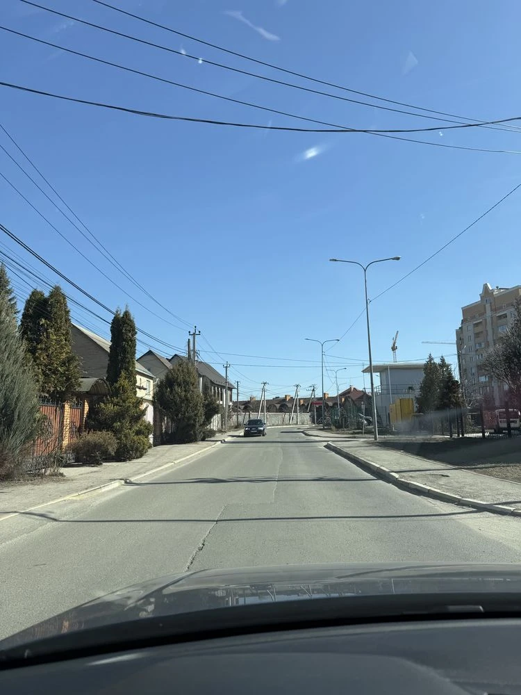 Продаж 14 соток Вишнева вулиця