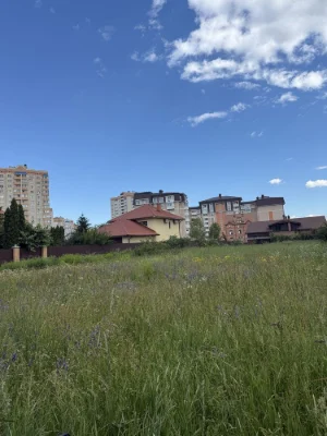 Продаж 14 соток Вишнева вулиця