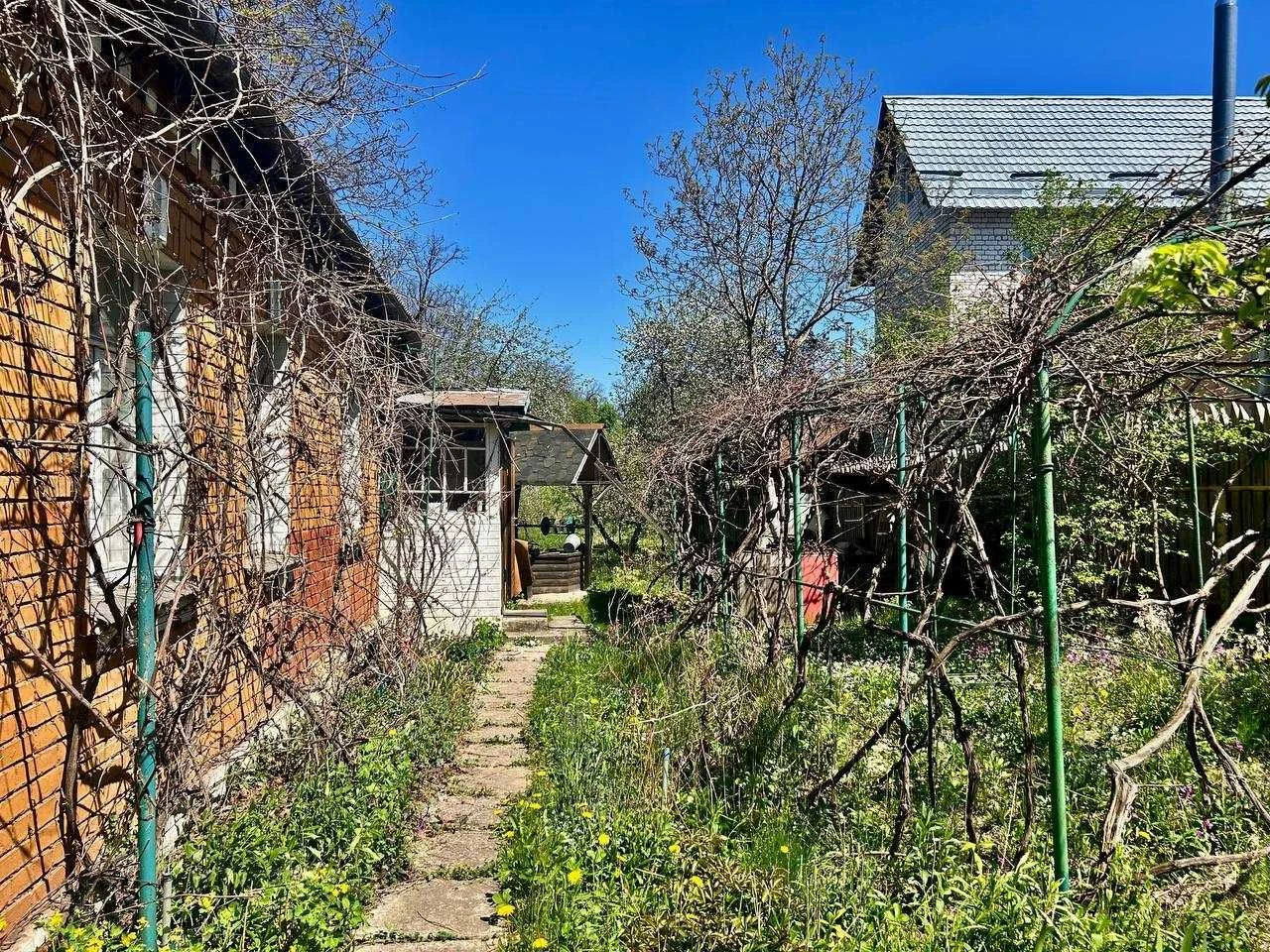 Земельна ділянка для будівництва і обслуговування будинку в
