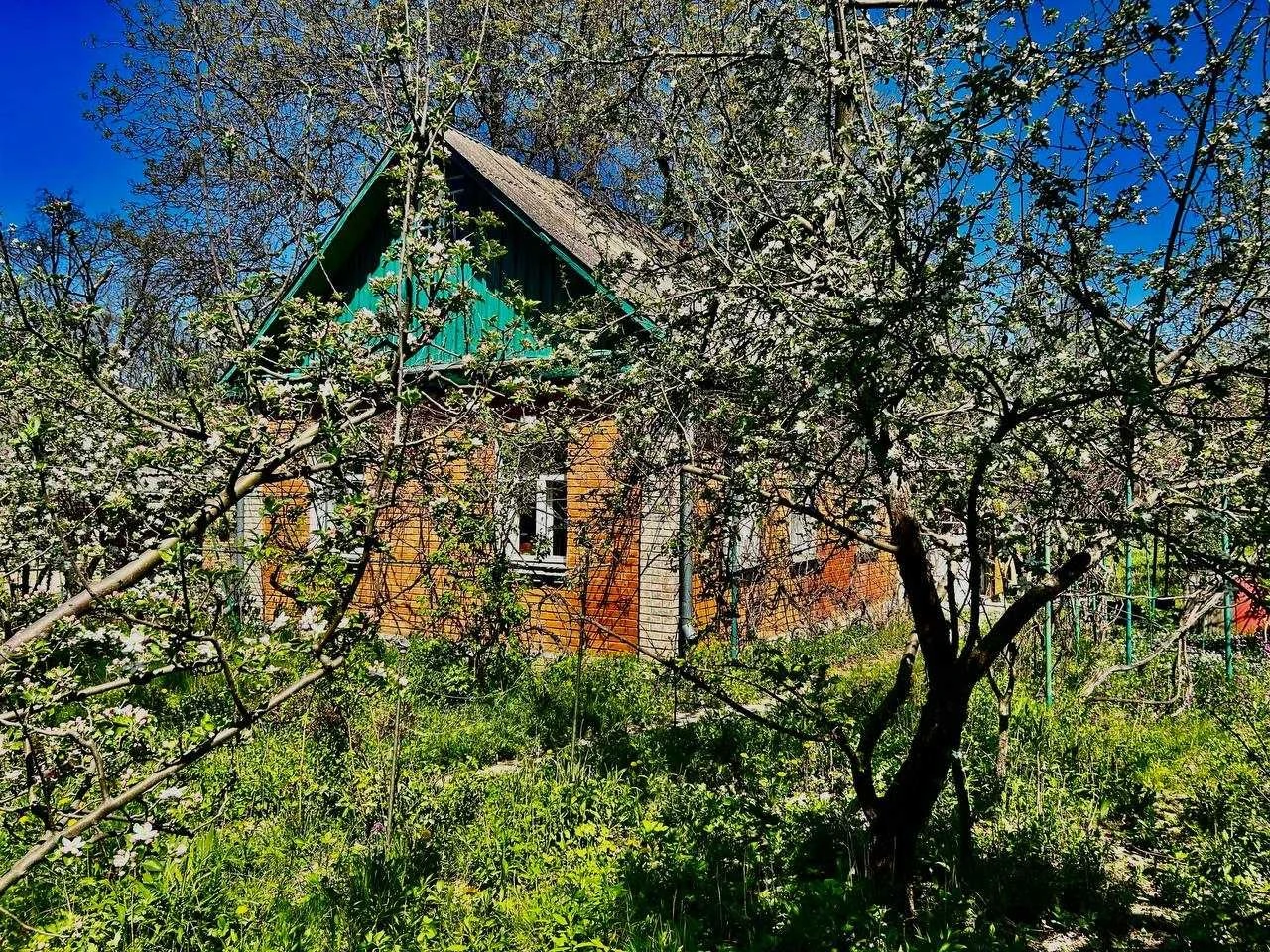 Земельна ділянка для будівництва і обслуговування будинку в