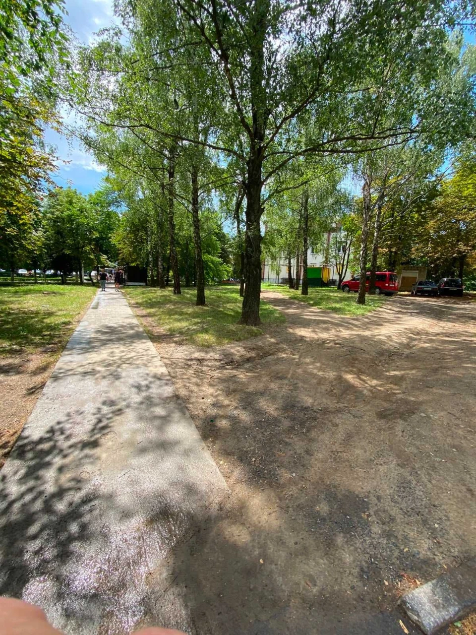 Продаж фасадної земельної ділянки комерційного призначення в