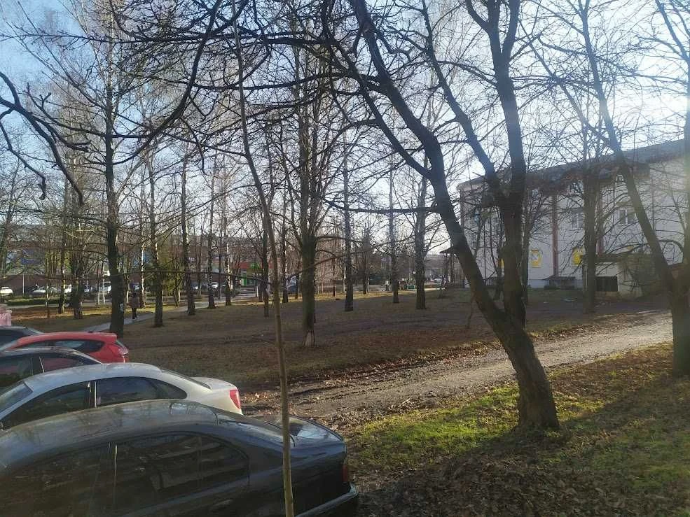 Продаж фасадної земельної ділянки комерційного призначення в
