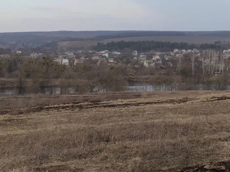 Продам  приватизовану земельну ділянку!!