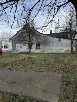 Продається земельна ділянка в центрі  м. Моршин.