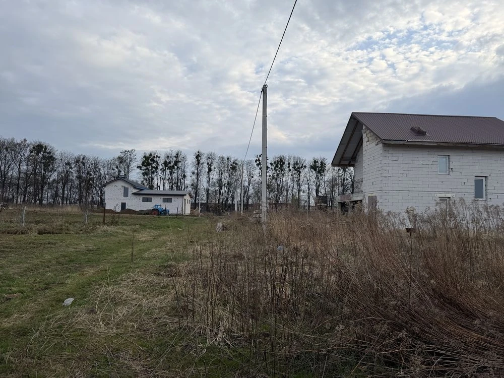 Земельна ділянка 6 сот під забудову в Дублянах. Підведено св