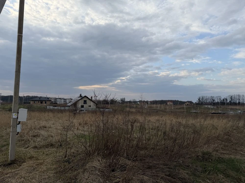 Земельна ділянка 6 сот під забудову в Дублянах. Підведено св