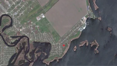 Участок у воды с фундаментом в Подгородном