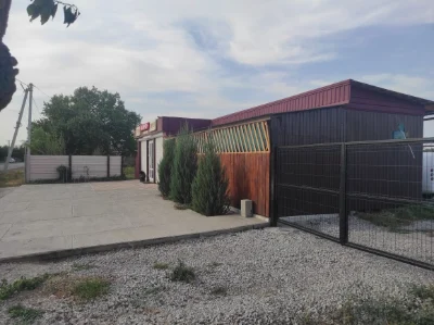 Продам земельный участок , и действующий  магазин.